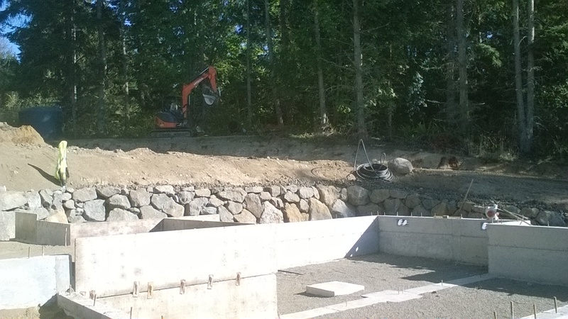 Excavation Land Clearing Site prep Sewer Water HDPE certified Storm water Road building Erosion Control Septic Systems